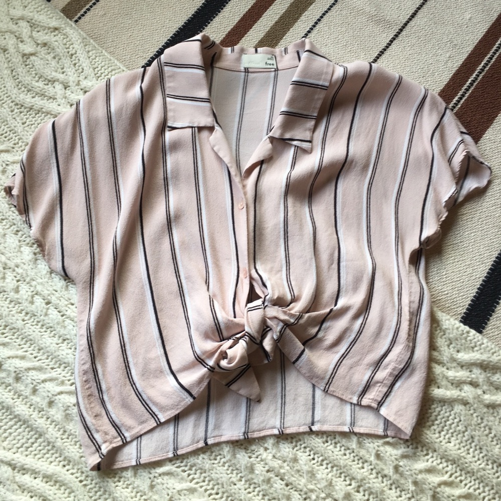 Wilfred by Aritzia Beige and black front tie shirt